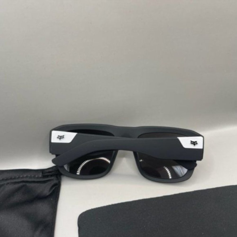 New Fox Racing  sunglasses   Both Pairs Included - Picture 8 of 8
